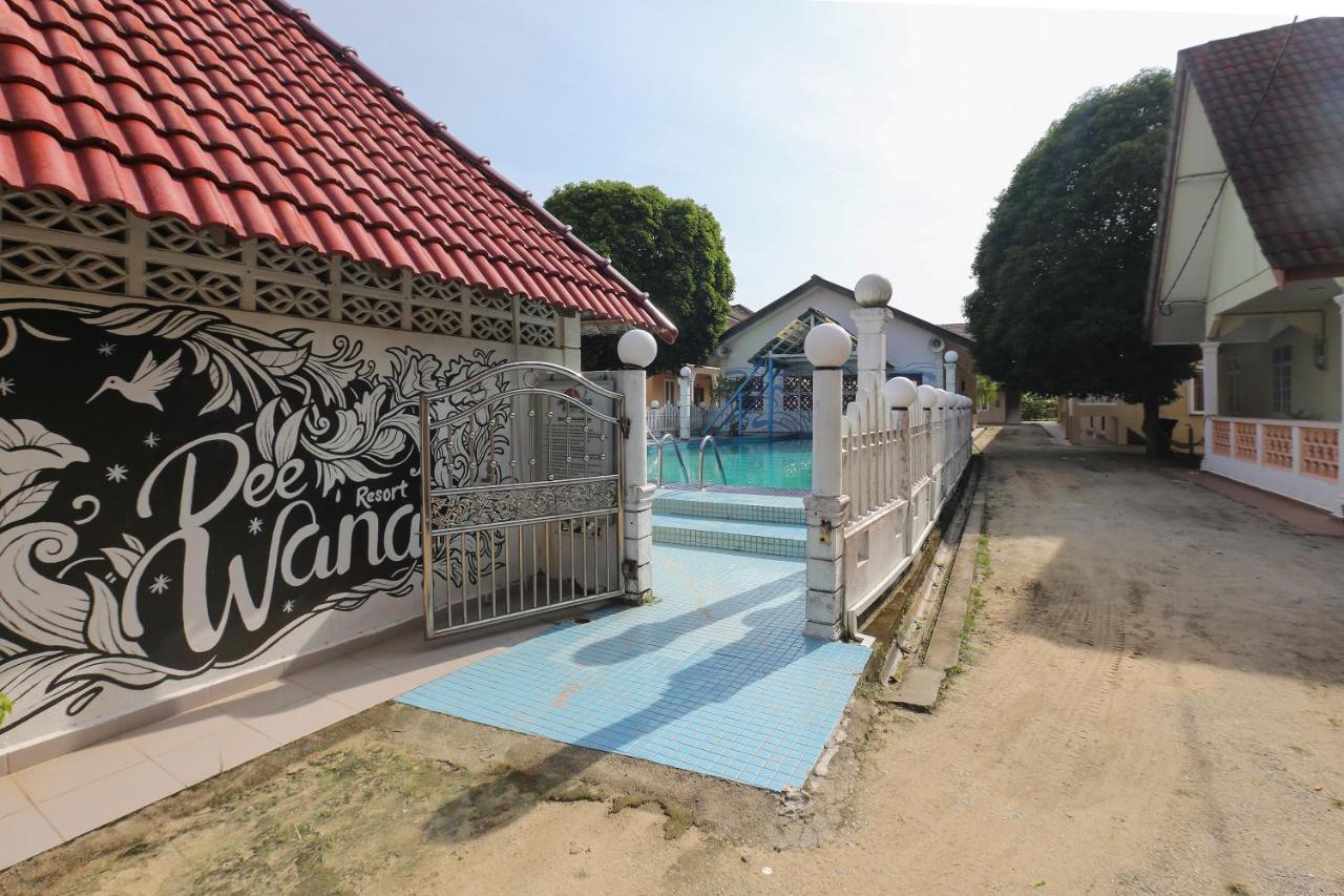 Oyo 8966 Dee Wana Resort 1 Pasir Puteh Extérieur photo