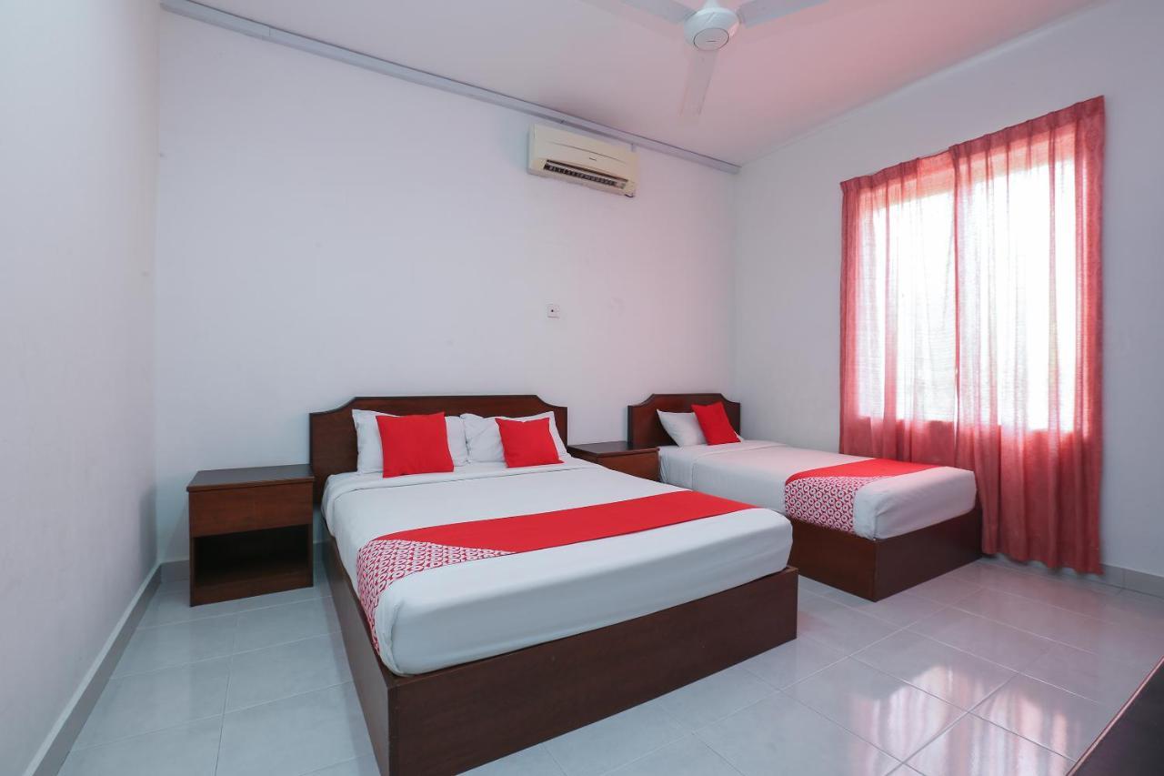Oyo 8966 Dee Wana Resort 1 Pasir Puteh Extérieur photo